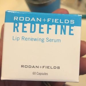 Rodan and fields Lip renewing serum